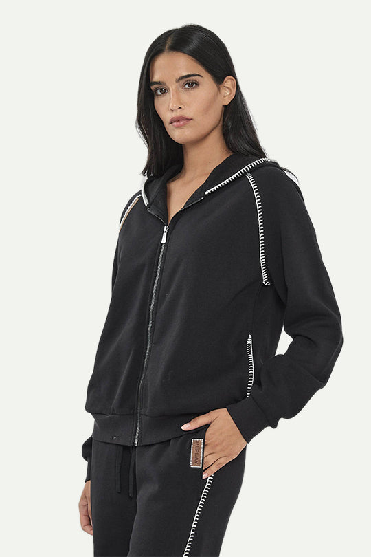 קפוצ’ון רוכסן W CVC בצבע שחור