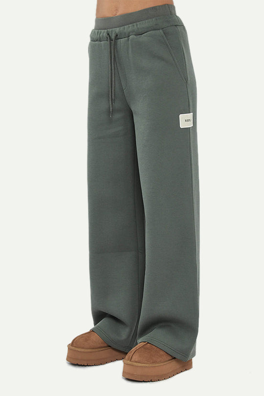 מכנסי טרנינג W INTERLOCK בצבע ירוק