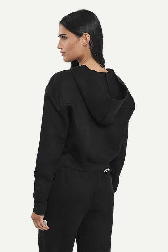 קפוצ’ון W INTERLOCK בצבע שחור