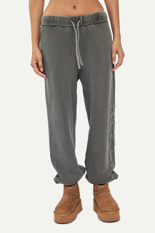 מכנסי טרנינג ארוכים בצבע אפור