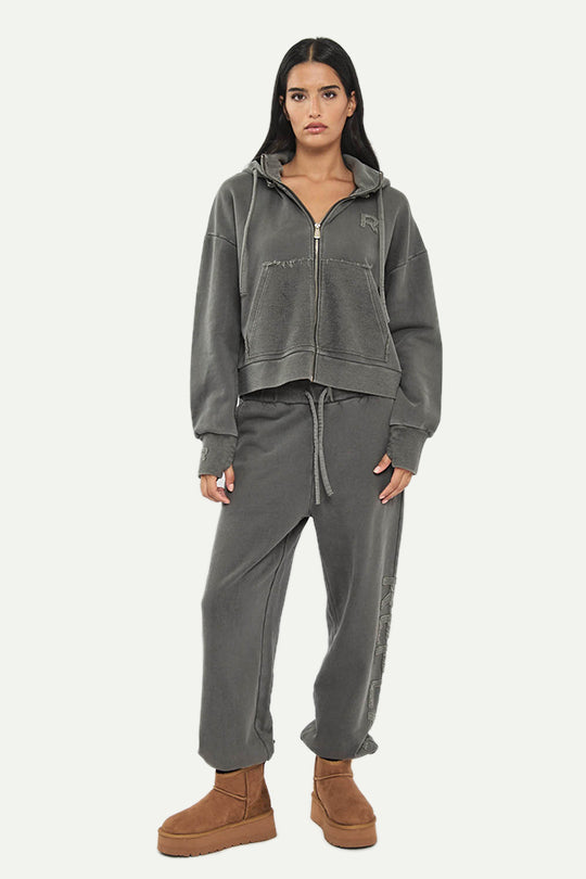 מכנסי טרנינג ארוכים בצבע אפור