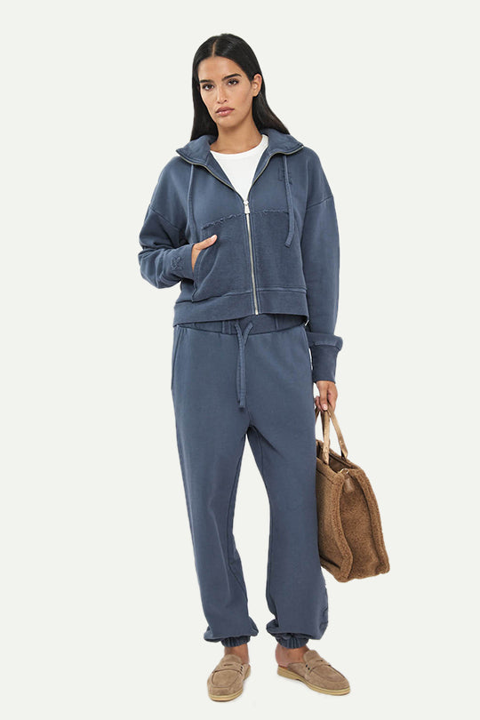 קפוצ'ון עם רוכסן בצבע כחול