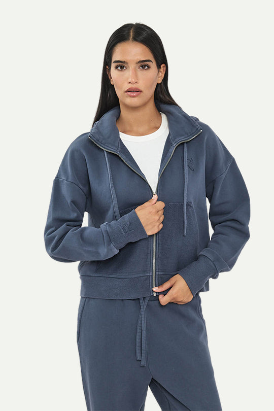 קפוצ'ון עם רוכסן בצבע כחול