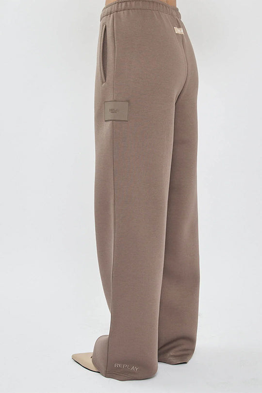 מכנסיים רחבים לנשים בצבע חום עם שרוך קשירה