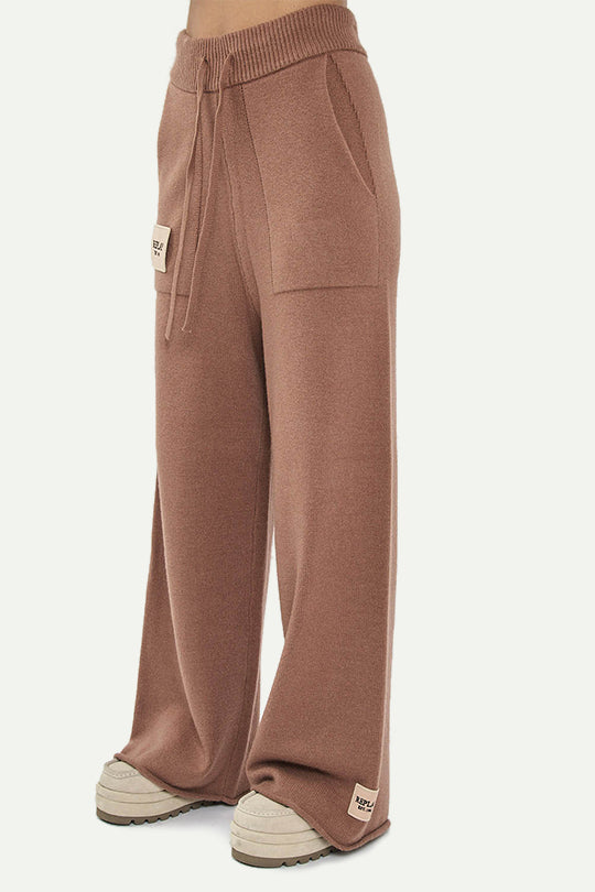 מכנסי סריג ארוכים בצבע חום