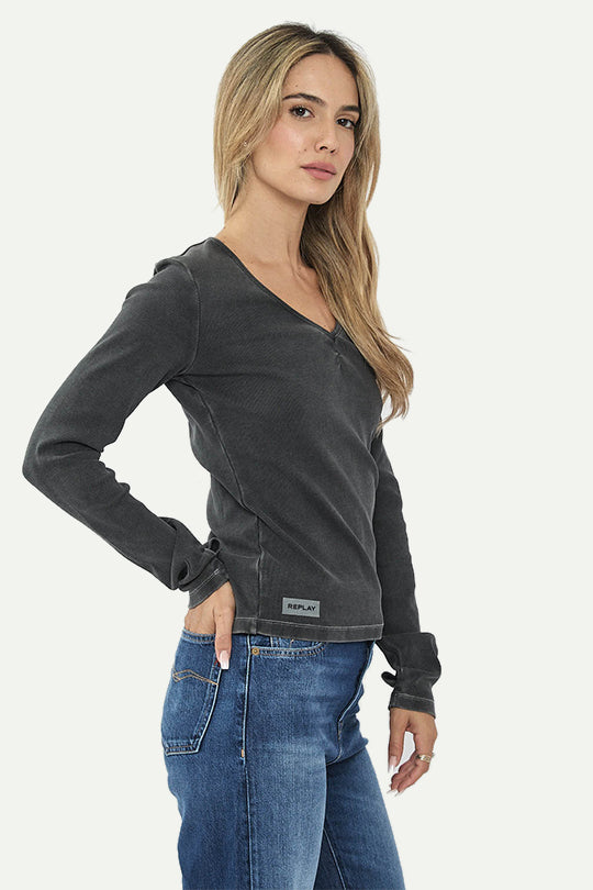 חולצה ארוכה מבד ריב בצבע שחור