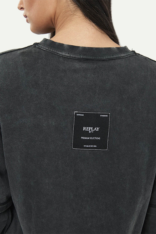 חולצה ארוכה בגזרת אוברסייז בצבע שחור