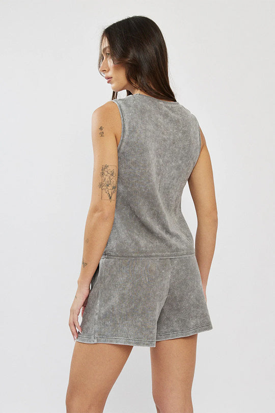 גופיית טנק לנשים בצבע אפור