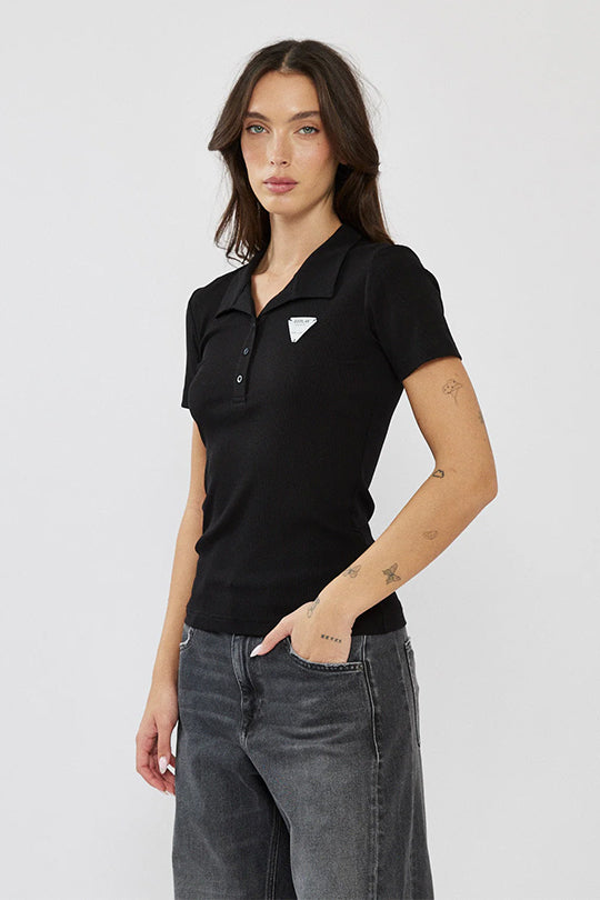 חולצת פולו לנשים בצבע שחור