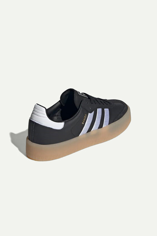 נעלי סניקרס SambaE W בצבע שחור