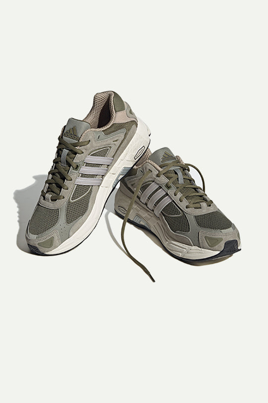 נעלי ספורט Response CL בצבע אפור