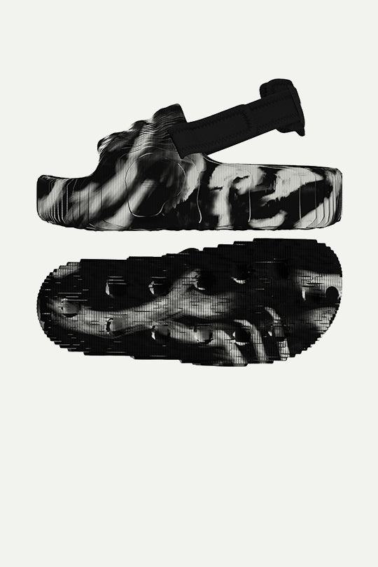 נעלי Adilette 22 Xlg בצבע שחור\לבן