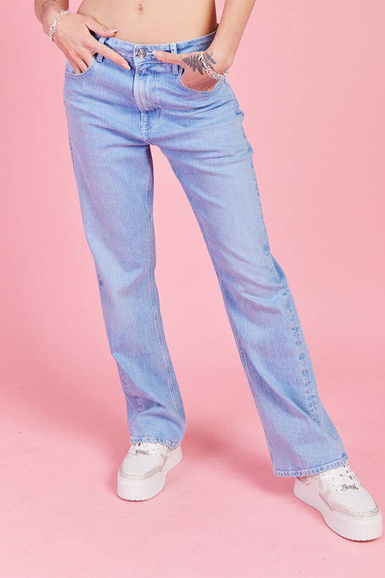 ג'ינס Straight Leg בצבע כחול