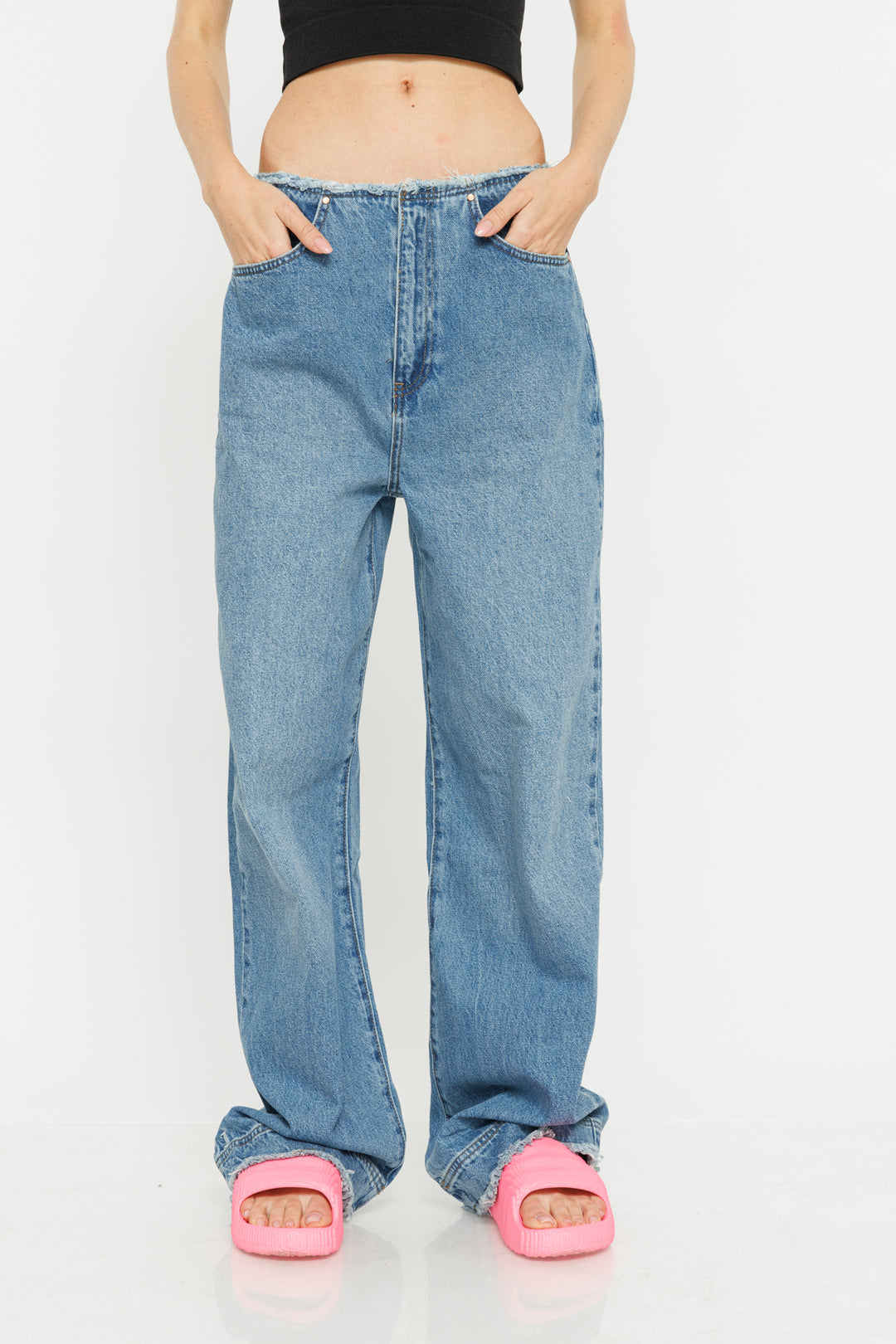 ג'ינס Mid Wide Leg בצבע כחול