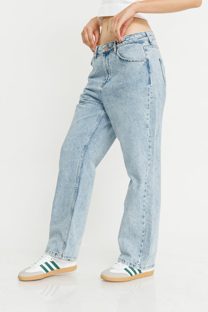 ג'ינס Mid Straight בצבע כחול בהיר