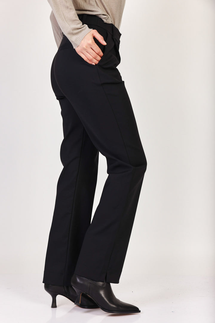 מכנסי Bluz Straight Leg בצבע שחור