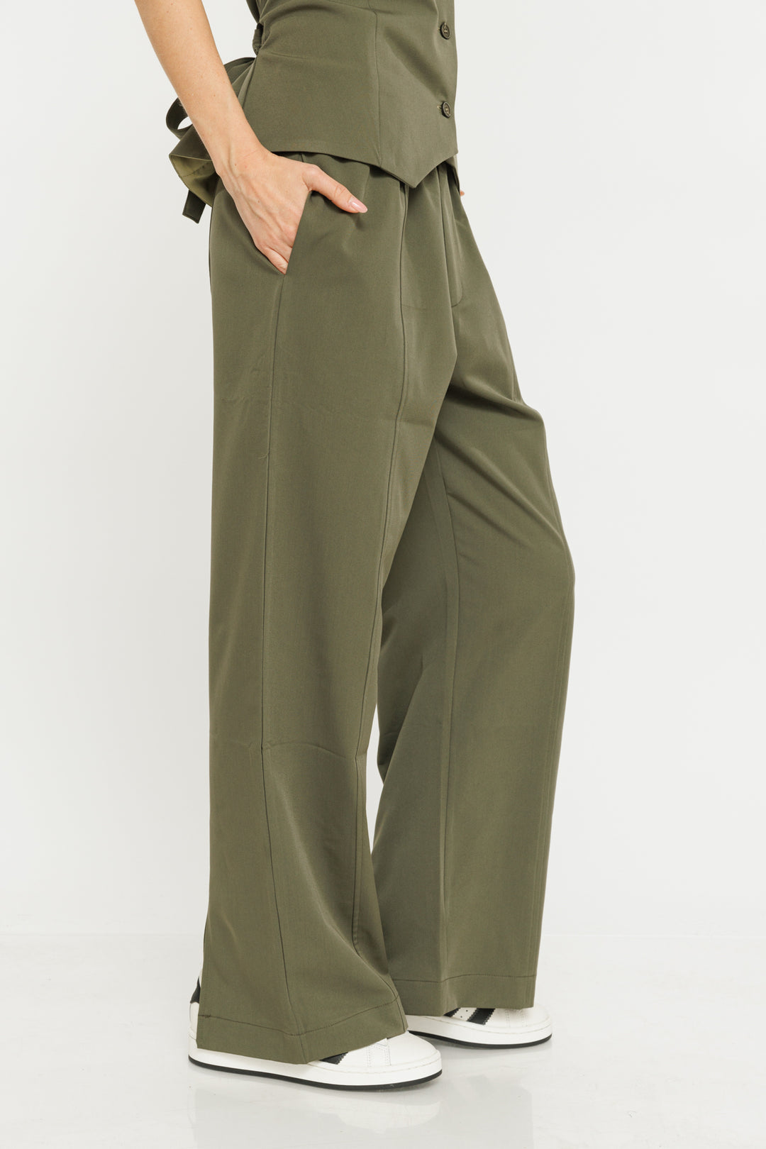 מכנסיים רחבים שסעים קדמיים Bella בצבע ירוק זית
