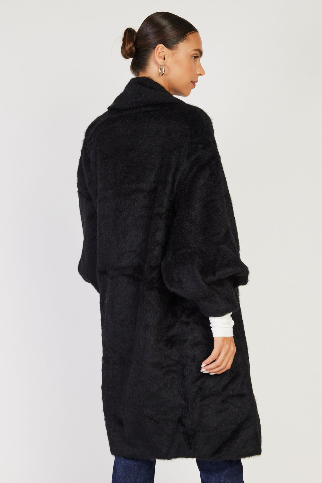 מעיל  Logano בצבע שחור