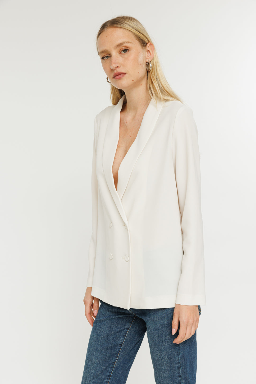 ג'קט בלייזר Kamiko בצבע קרם