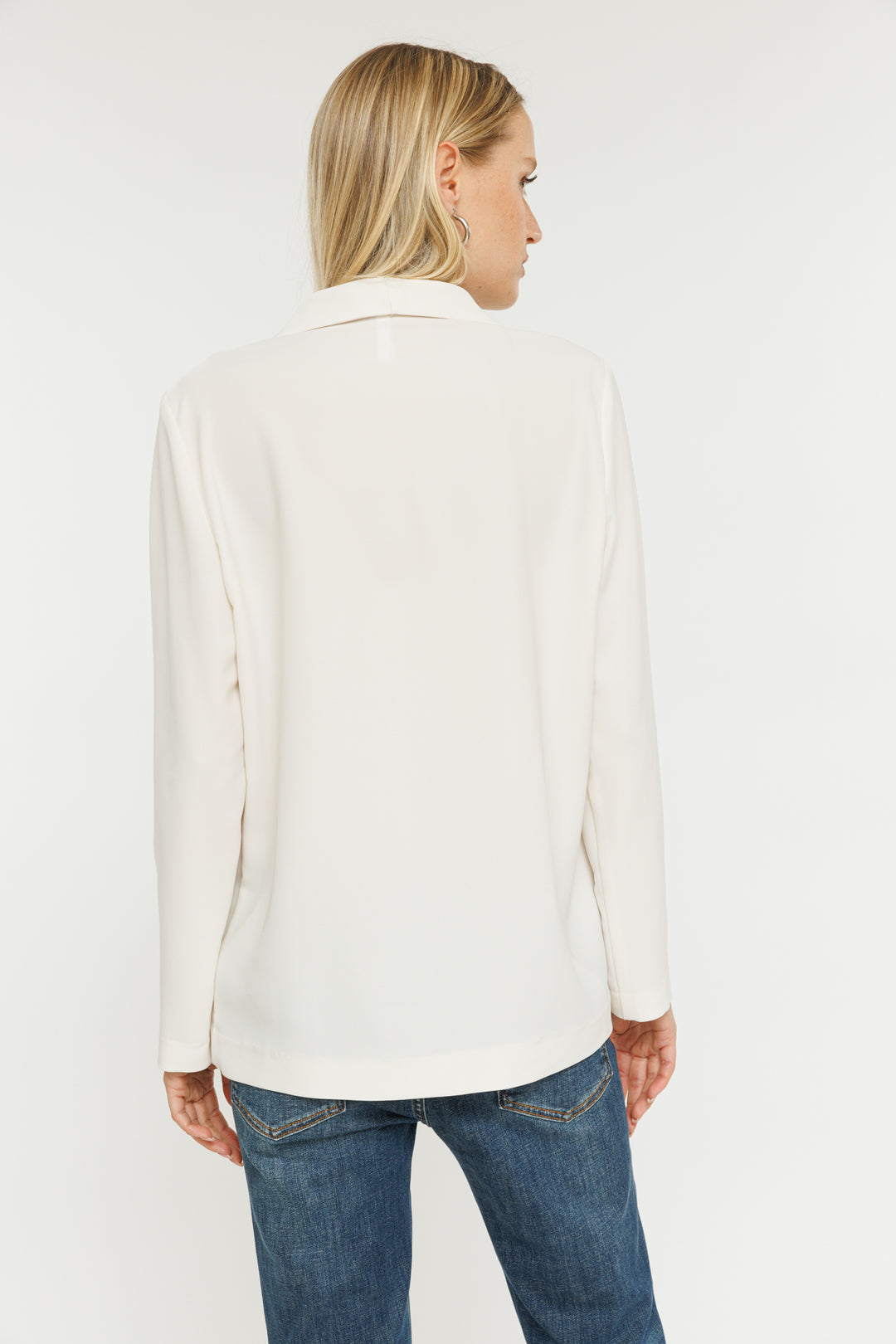 ג'קט בלייזר Kamiko בצבע קרם