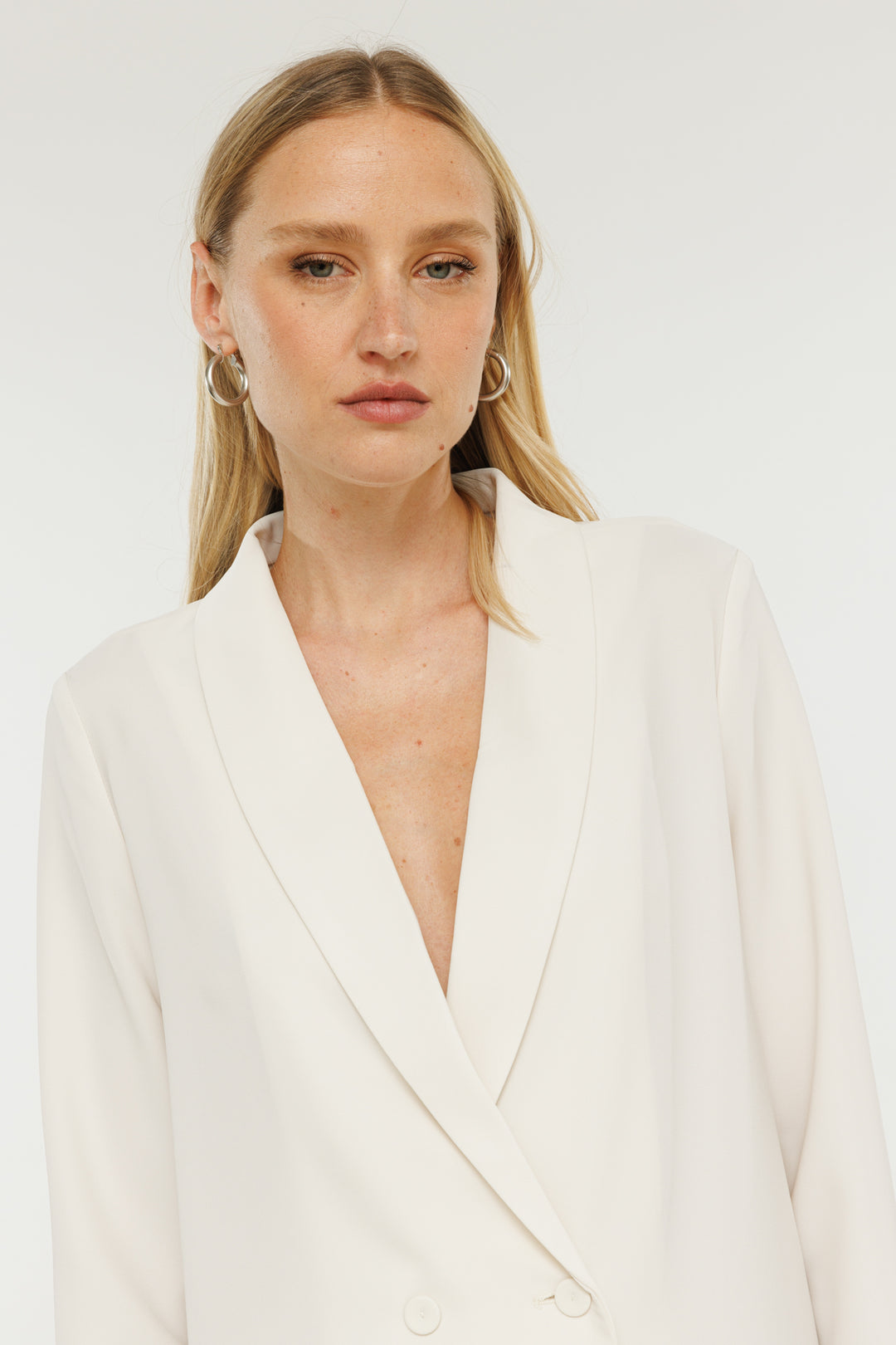 ג'קט בלייזר Kamiko בצבע קרם