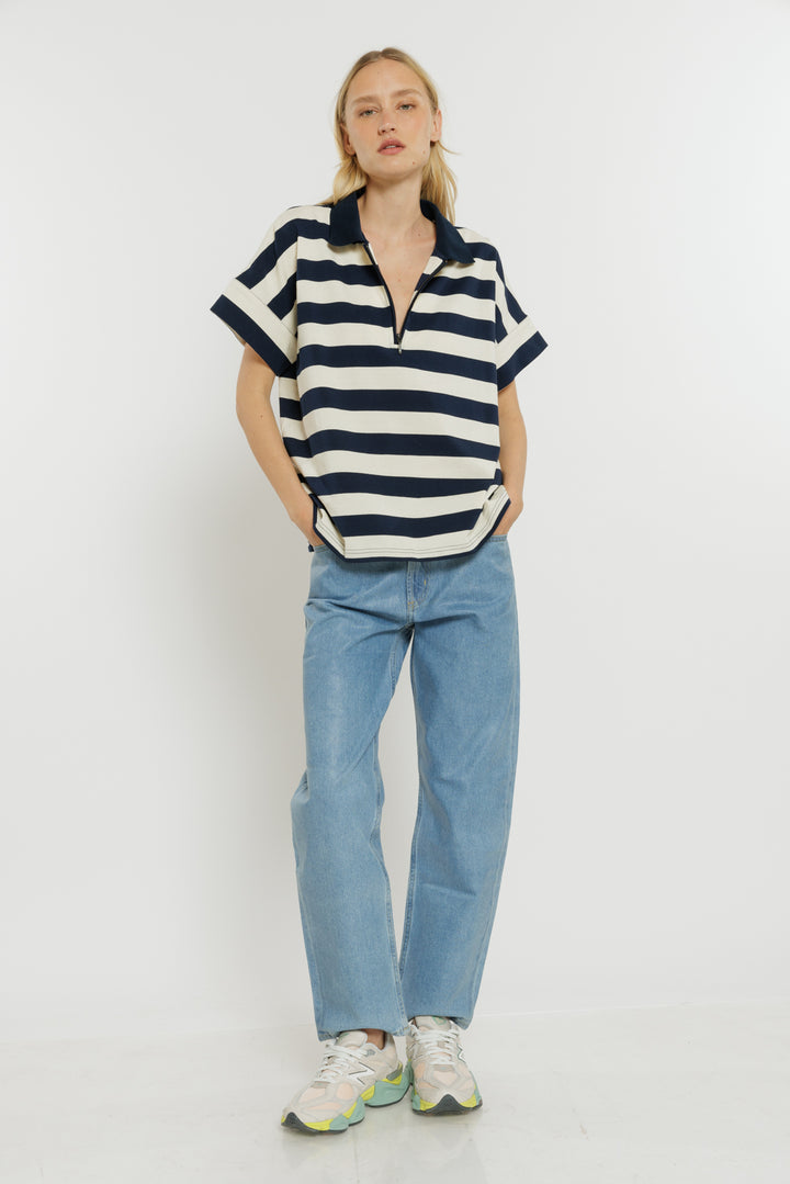 חולצת פולו פסים קצרה Helen בצבע כחול/קרם