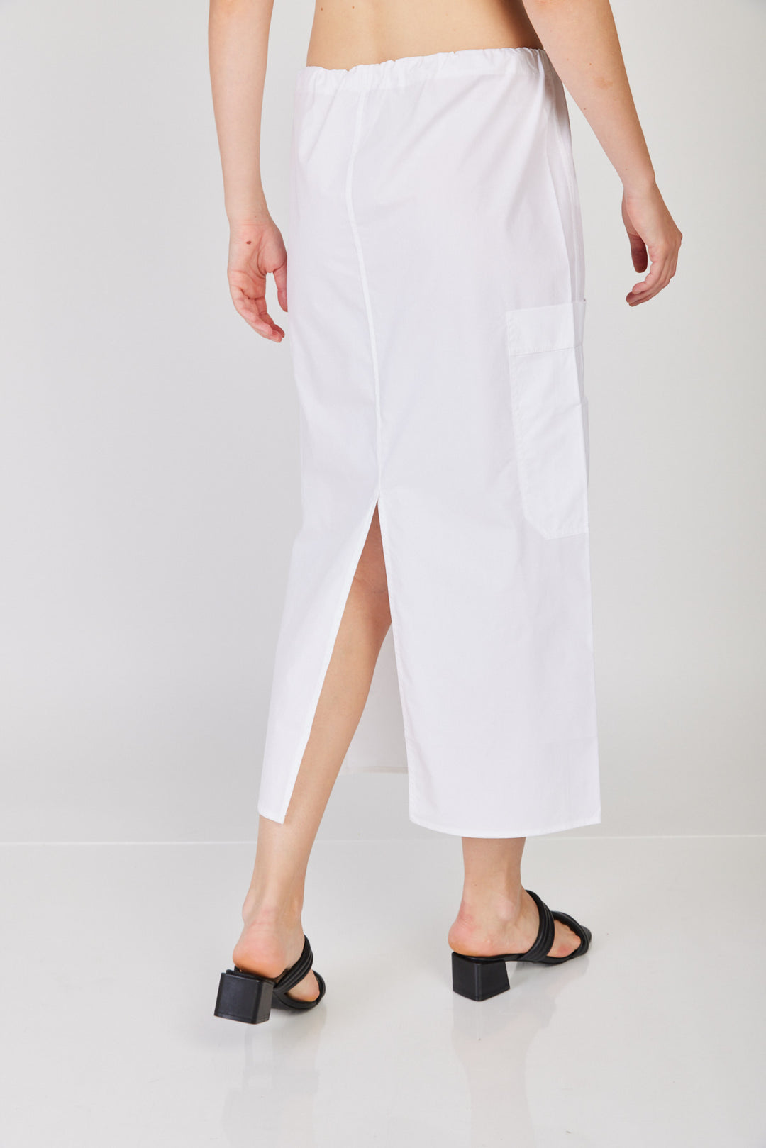 חצאית בריטאני בצבע לבן