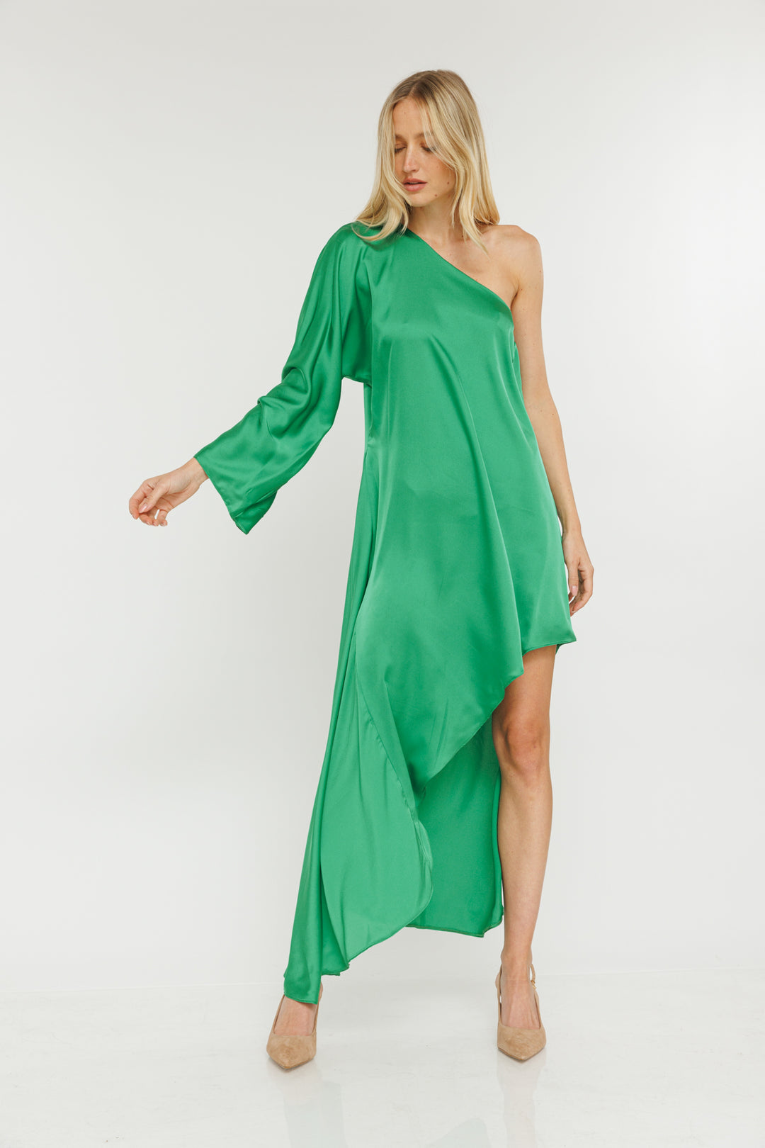 שמלת מידי וואן שולדר Nersic בצבע ירוק