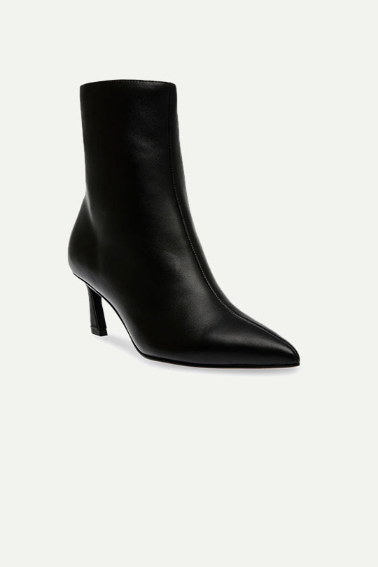 מגפוני LULAH בצבע שחור