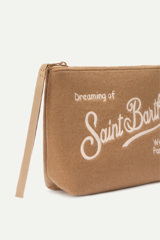 קלאץ' בצבע קאמל עם רקמת Saint Barth