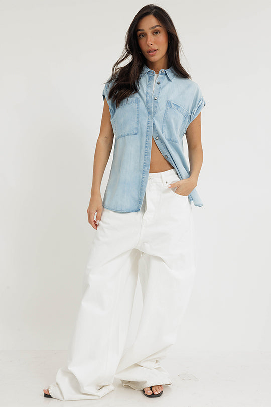 חולצת דנים קצרה עם שרוולים