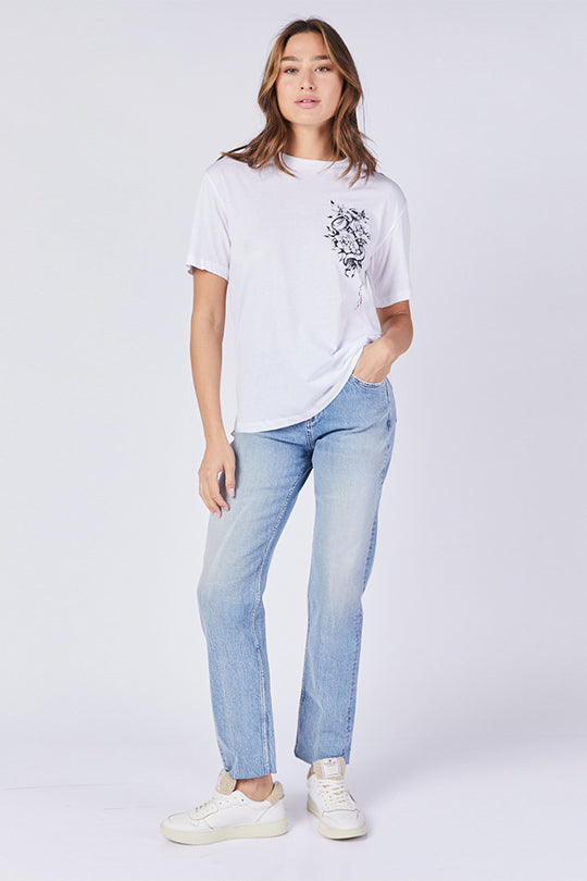 טי שירט קצרה עם הדפס נשים