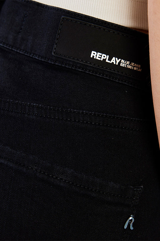 מכנסי ג'ינס Slim Fit נשים