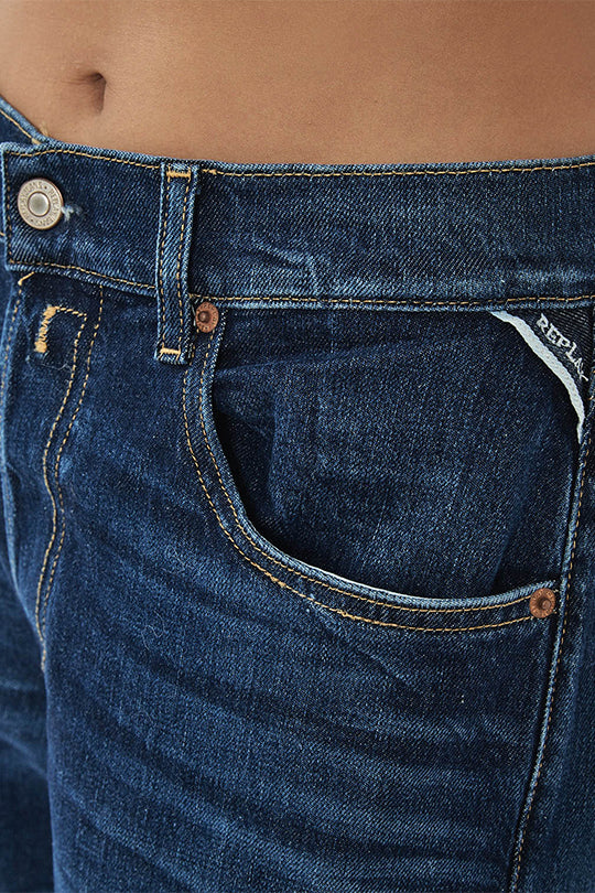 ג׳ינס AUBRY בגזרה ישרה בצבע כחול