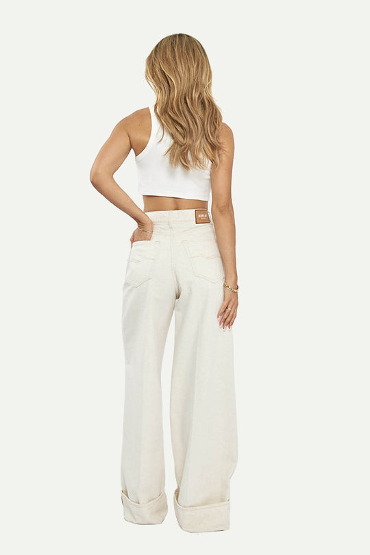 ג’ינס רחב בצבע שמנת