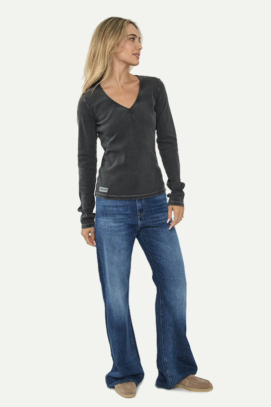 ג'ינס BECKA בגזרה רחבה בגוון כחול