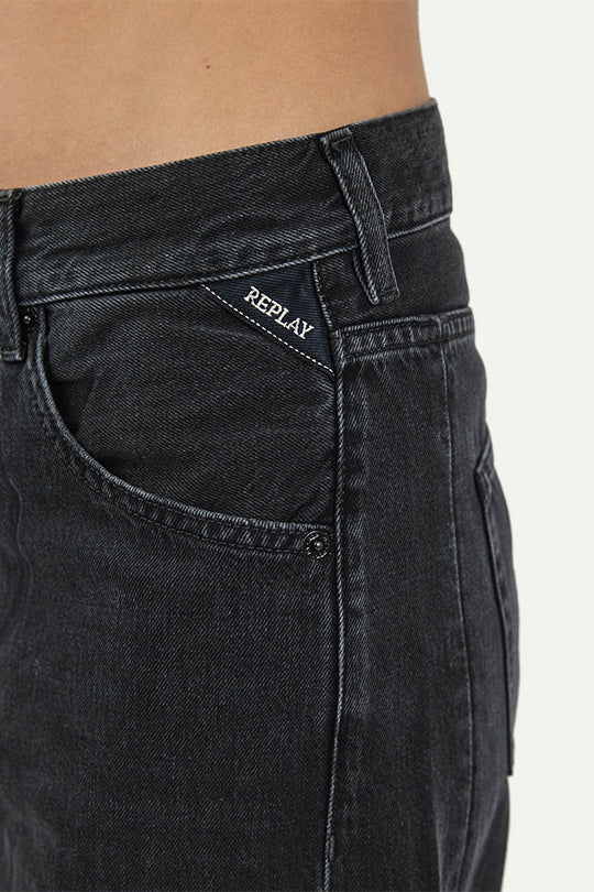 ג׳ינס NARJA בגזרה רחבה בצבע שחור