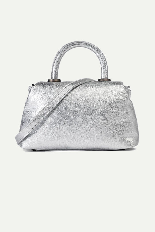 תיק יד לנשים בצבע כסף מטאלי