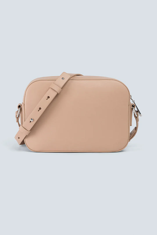 תיק צד קטן לנשים בצבע רוז גולד עם לוגו מודפס