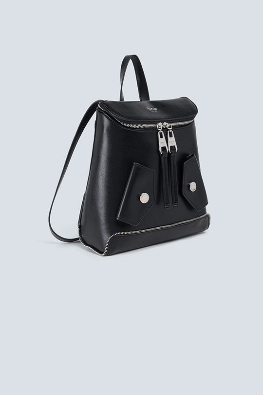 תיק גב לנשים בצבע שחור עם רוכסן עליון