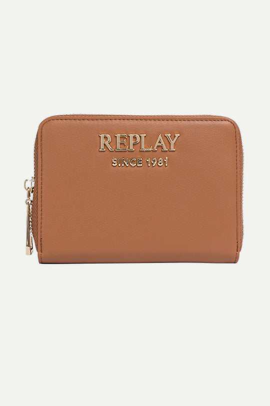 ארנק קומפקטי בצבע קפה עם רוכסן ולוגו מוזהב