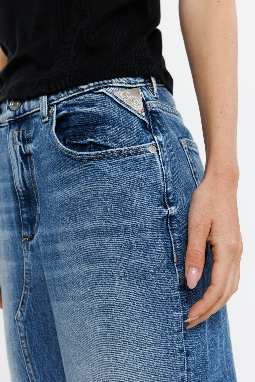 חצאית מידי ג'ינס Gonne בצבע כחול