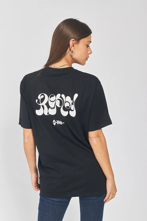 טי שירט קצרה עם הדפס לוגו לב בגב נשים