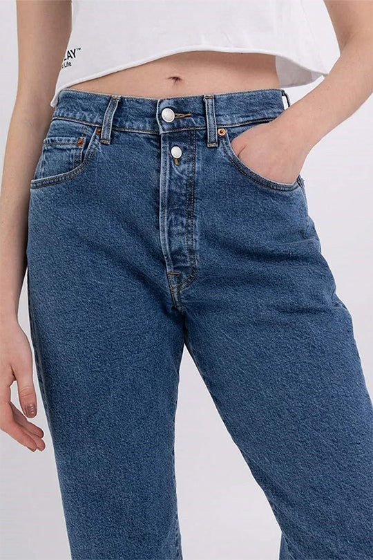 מכנסי ג'ינס עם כפתור כפול נשים