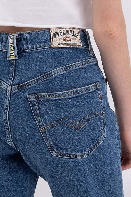 מכנסי ג'ינס עם כפתור כפול נשים