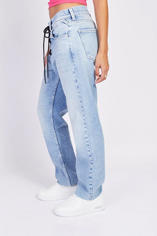 ג'ינס בסגירת שרוך נשים