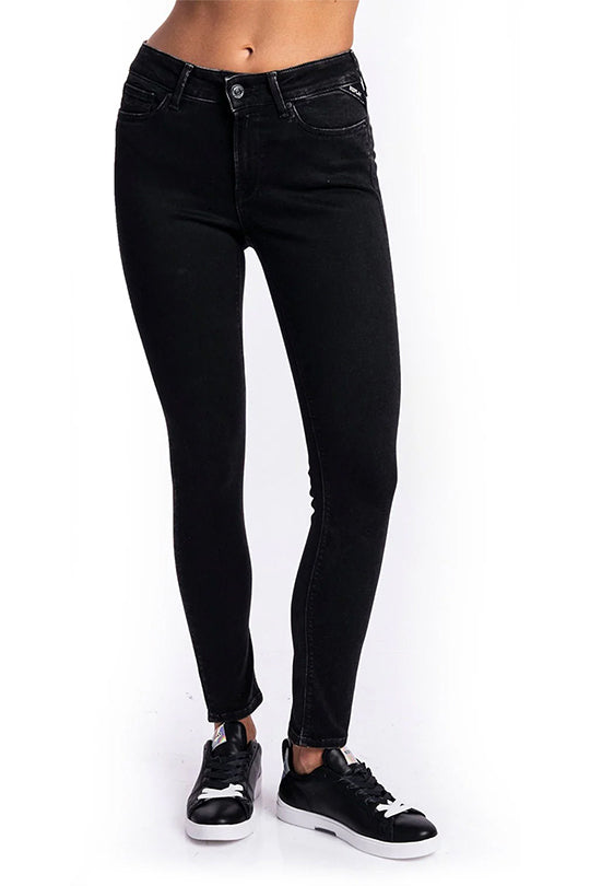 ג'ינס סקיני בצבע שחור