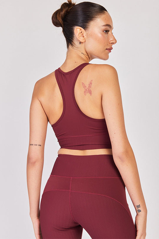 חזיית ספורט Racerback נשים