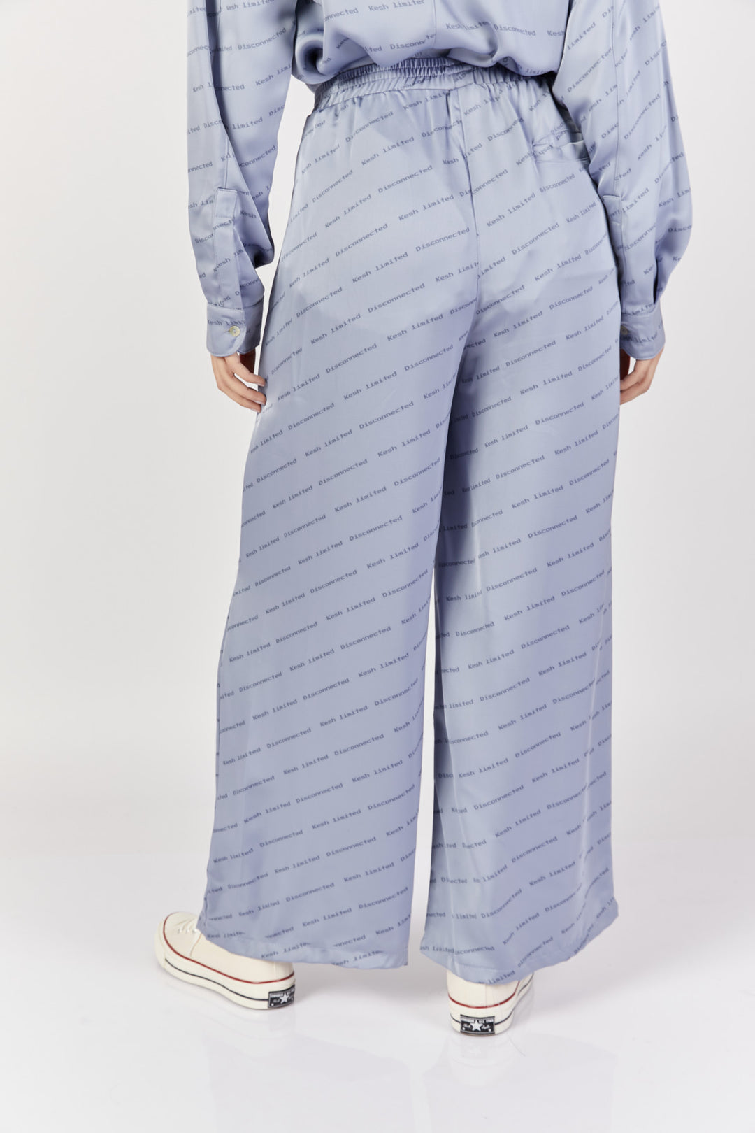 מכנסיים רחבים דיסקונקטד בצבע תכלת - Kesh Limited