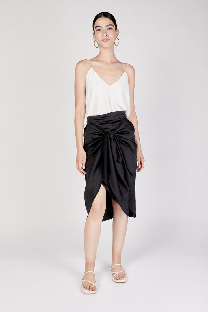 חצאית במראה קשירה בצבע שחור - Razili Studio